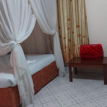 Viewers Park Hotel Найваша Экстерьер фото